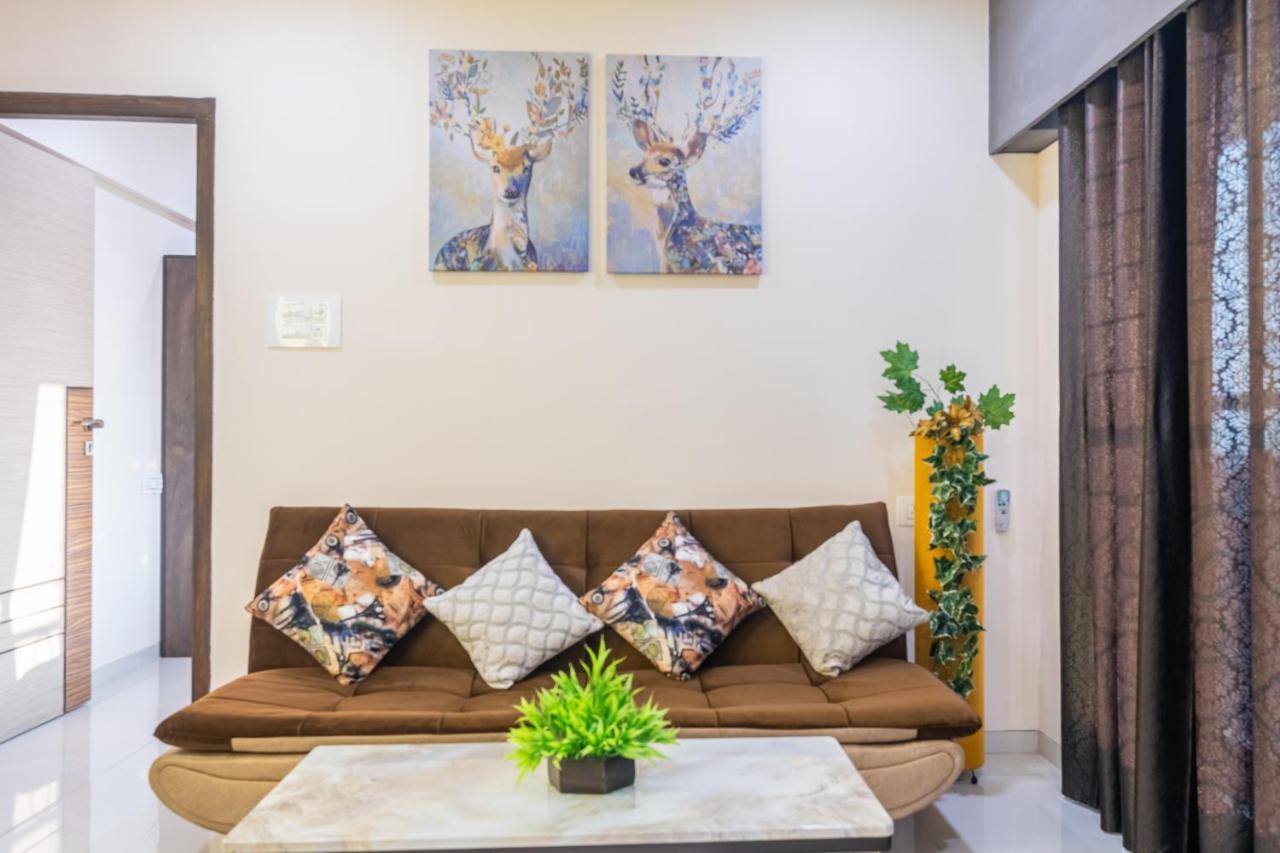 Osi Apartments Bandra West มุมไบ ภายนอก รูปภาพ