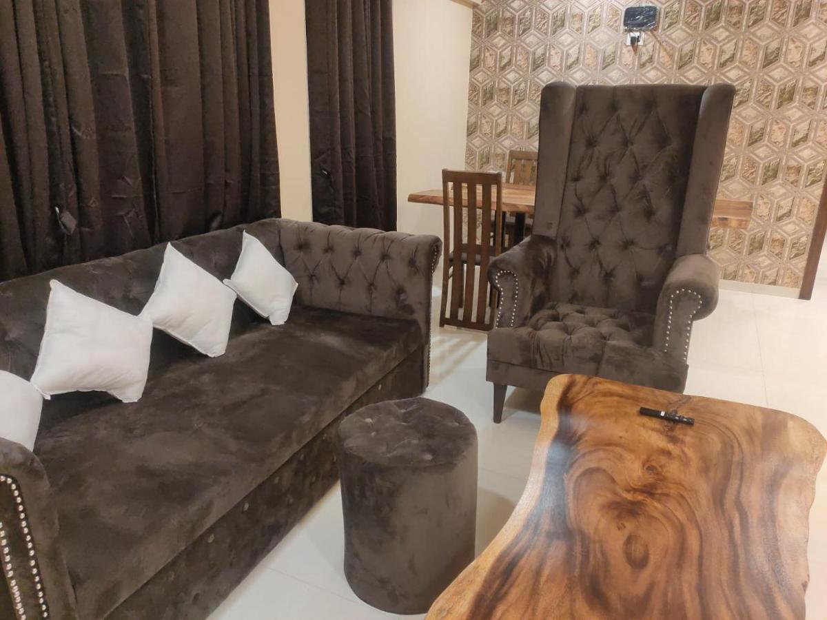 Osi Apartments Bandra West มุมไบ ภายนอก รูปภาพ