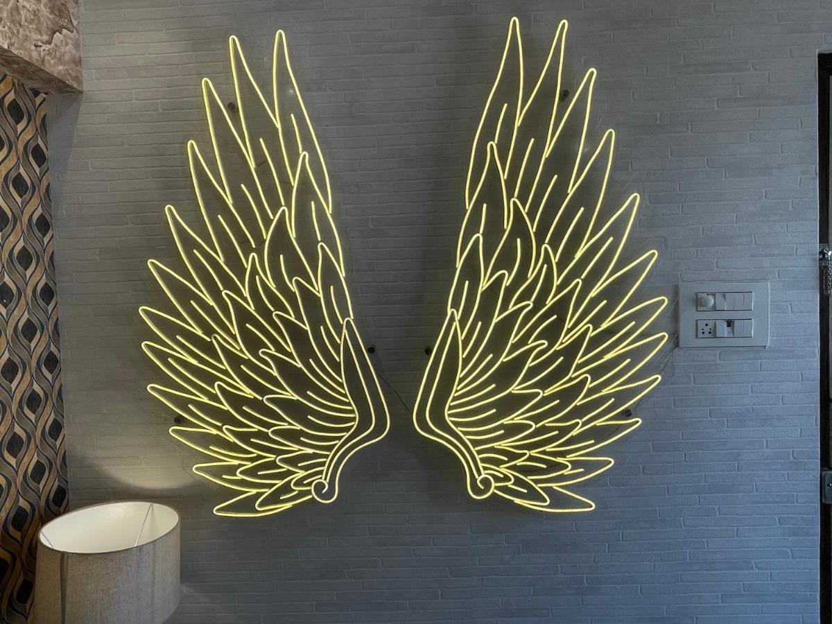 Osi Apartments Bandra West มุมไบ ภายนอก รูปภาพ